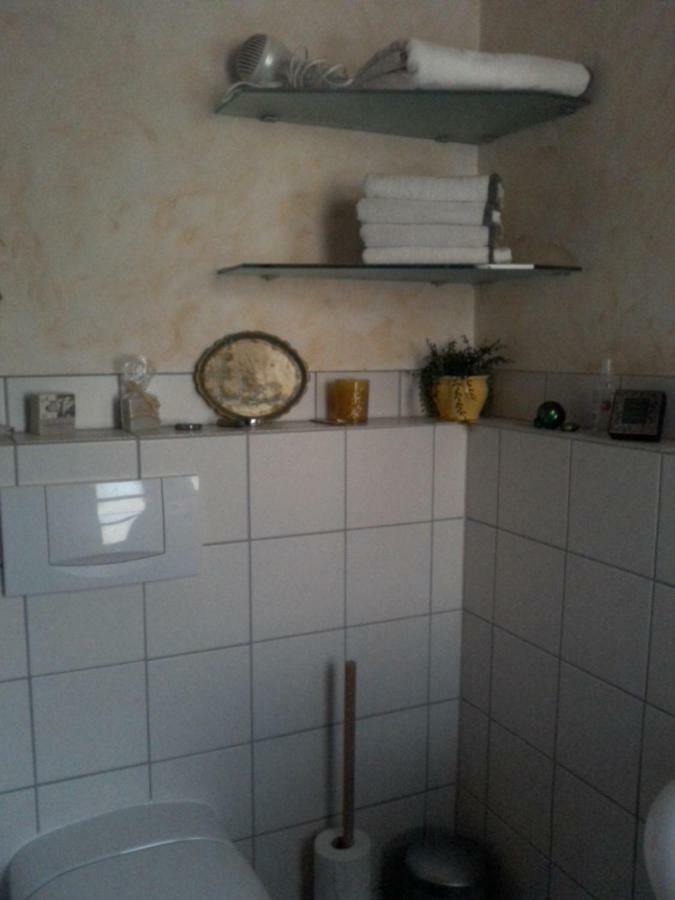 Messezimmer Naehe Zentrum Keulen Buitenkant foto